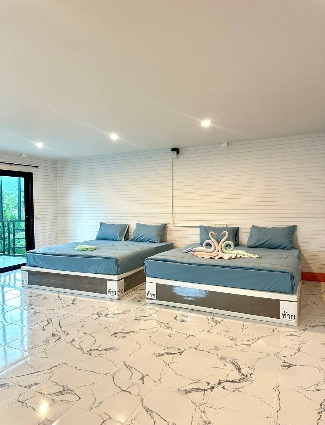 ห้องน้ำภายในบ้านพักเขานอกโฮมสเตย์